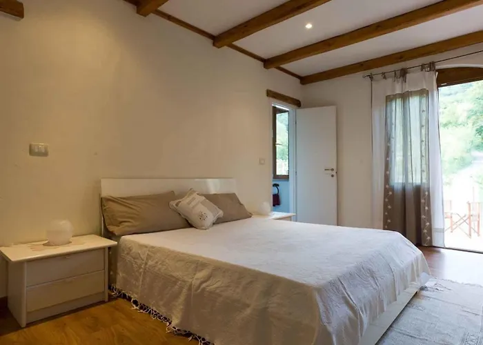 Arbeio 8&6 Emma Villa Génova